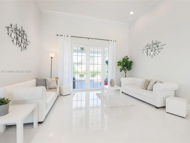 13201 SW 204th St, Miami FL 33177