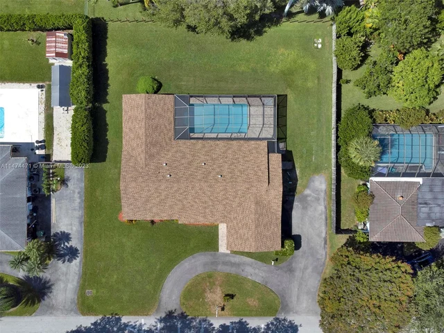 16842 SW 86th Ave, Palmetto Bay FL 33157