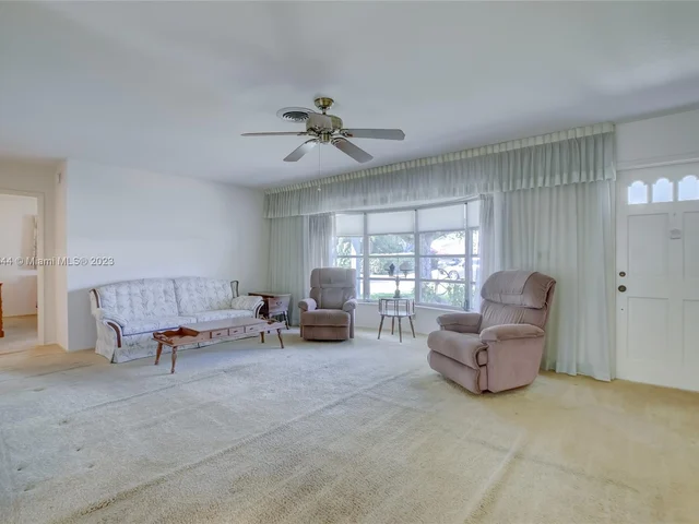 5240 NE 17th Ter, Fort Lauderdale FL 33334