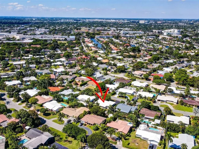 5240 NE 17th Ter, Fort Lauderdale FL 33334