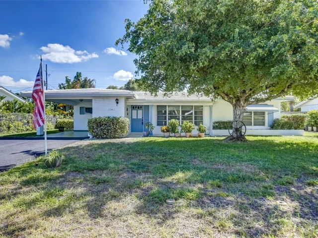 5240 NE 17th Ter, Fort Lauderdale FL 33334