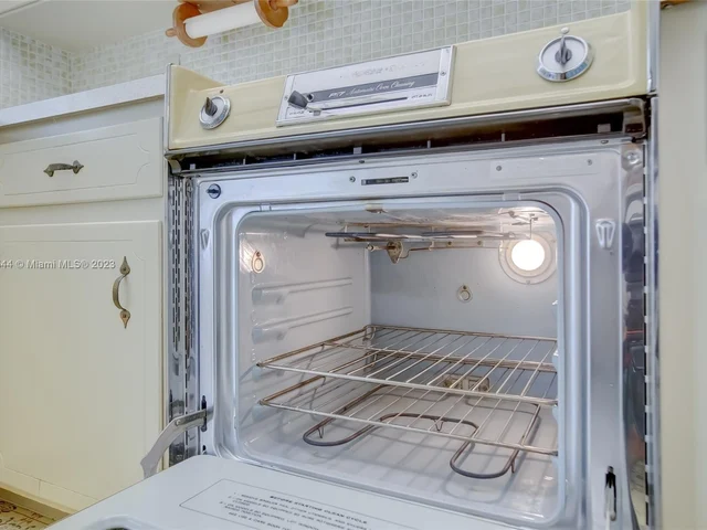 5240 NE 17th Ter, Fort Lauderdale FL 33334