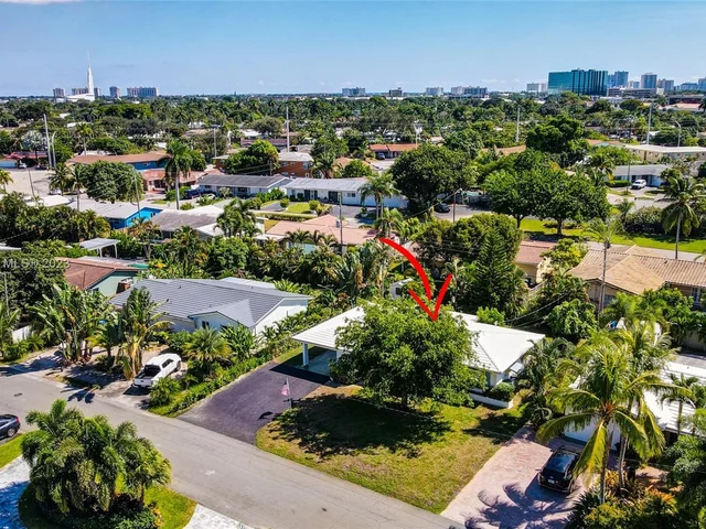 5240 NE 17th Ter, Fort Lauderdale FL 33334