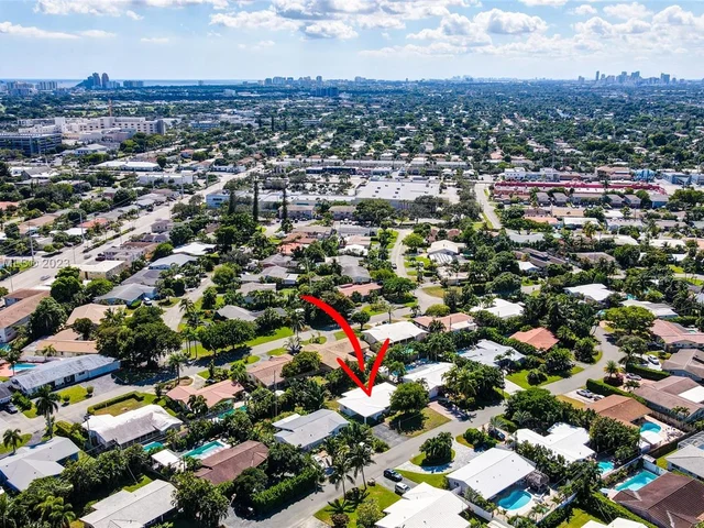 5240 NE 17th Ter, Fort Lauderdale FL 33334