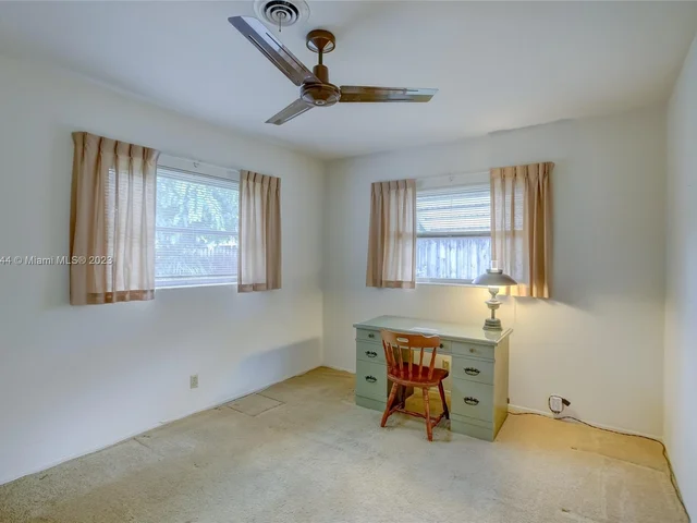 5240 NE 17th Ter, Fort Lauderdale FL 33334