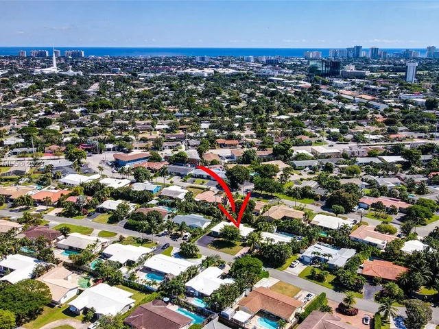 5240 NE 17th Ter, Fort Lauderdale FL 33334