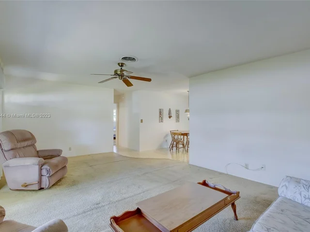 5240 NE 17th Ter, Fort Lauderdale FL 33334