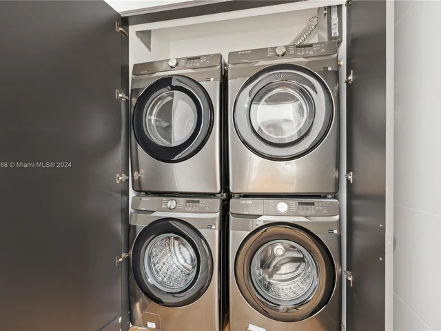 9720 SW 22nd St, Miami FL 33165