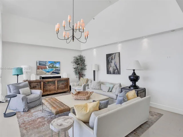 4201 COLLINS AV, Miami Beach FL 33140