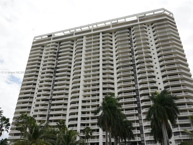 2000 Island Blvd # 2905, Aventura FL 33160