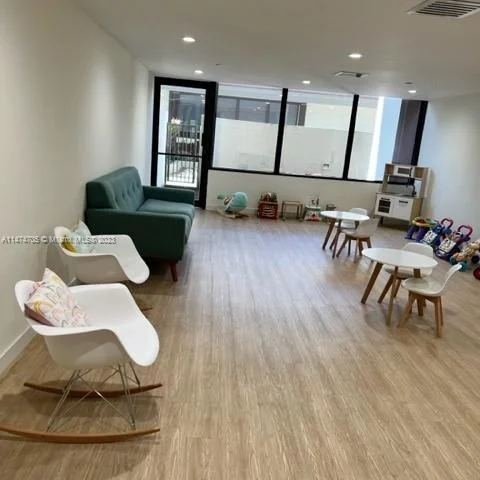 520 Brickell Key Dr # A902, Miami FL 33131