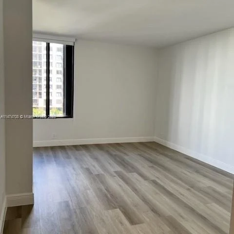 520 Brickell Key Dr # A902, Miami FL 33131