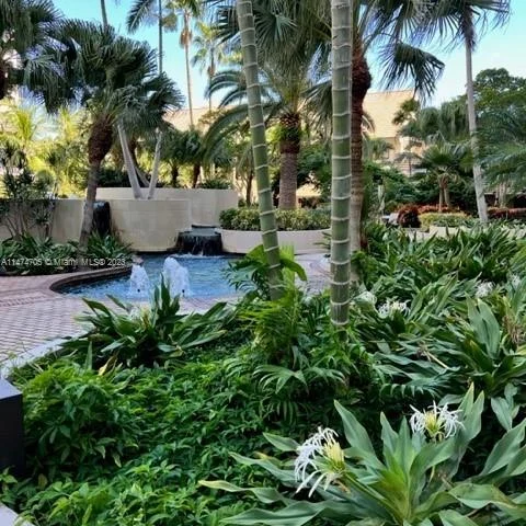 520 Brickell Key Dr # A902, Miami FL 33131