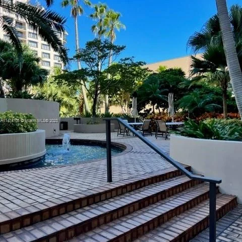 520 Brickell Key Dr # A902, Miami FL 33131