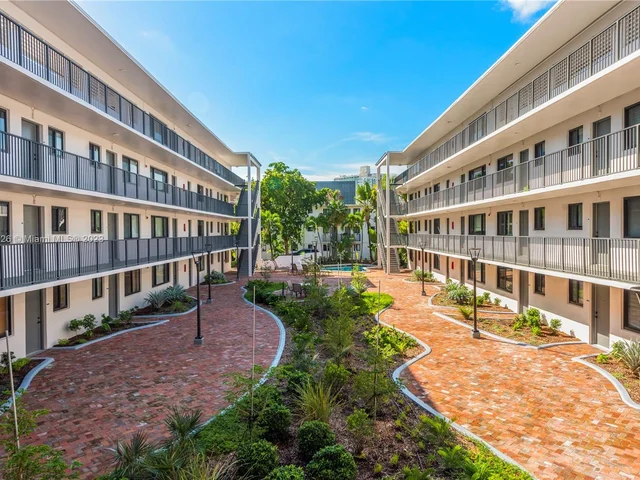 2924 Day Ave # N311, Miami FL 33133