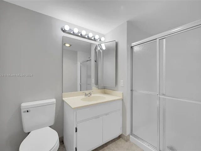 47 W Stratford Ln W # F, Boynton Beach FL 33436