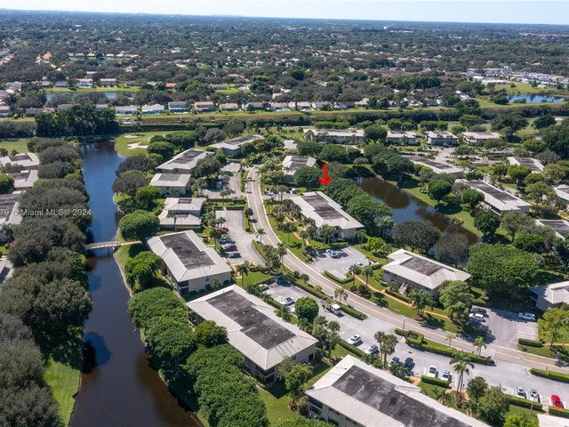 47 W Stratford Ln W # F, Boynton Beach FL 33436