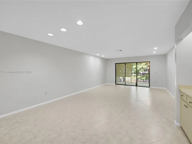 47 W Stratford Ln W # F, Boynton Beach FL 33436