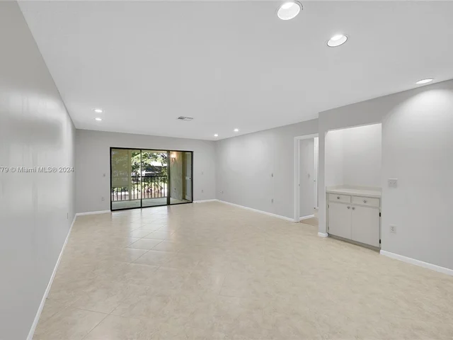 47 W Stratford Ln W # F, Boynton Beach FL 33436