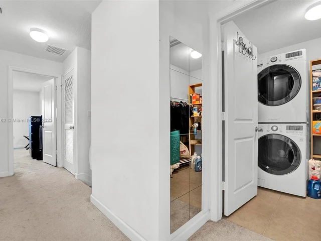 371 NE 194th Ter, Miami FL 33179