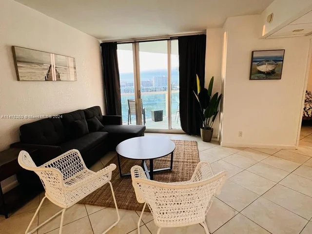 3801 S Ocean Dr # 15S, Hollywood FL 33019