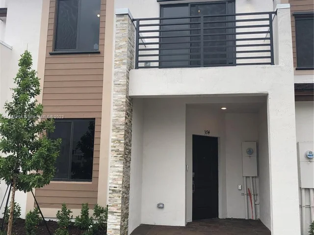 374 NE 214 St, Miami FL 33179