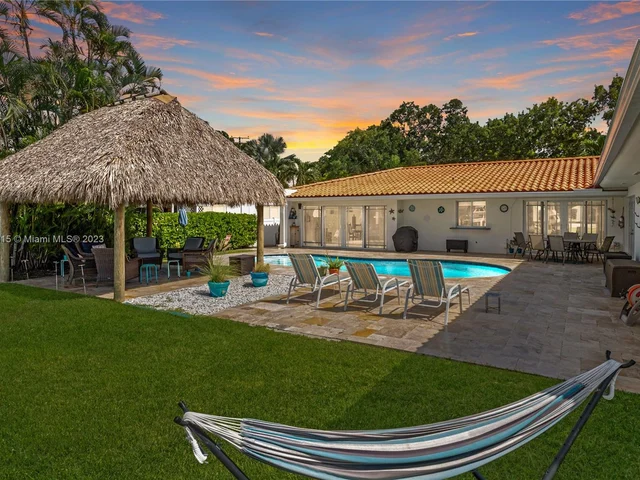 13040 Coronado Dr, North Miami FL 33181