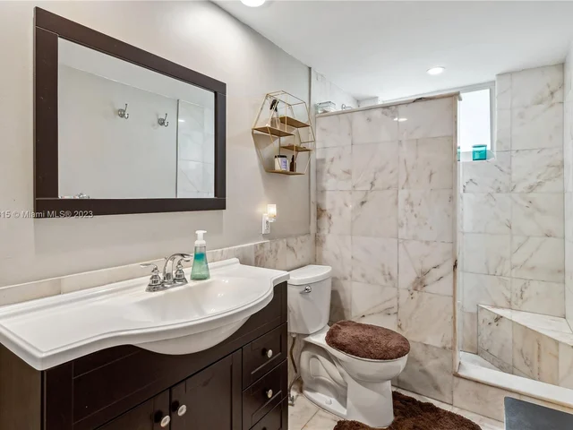 13040 Coronado Dr, North Miami FL 33181