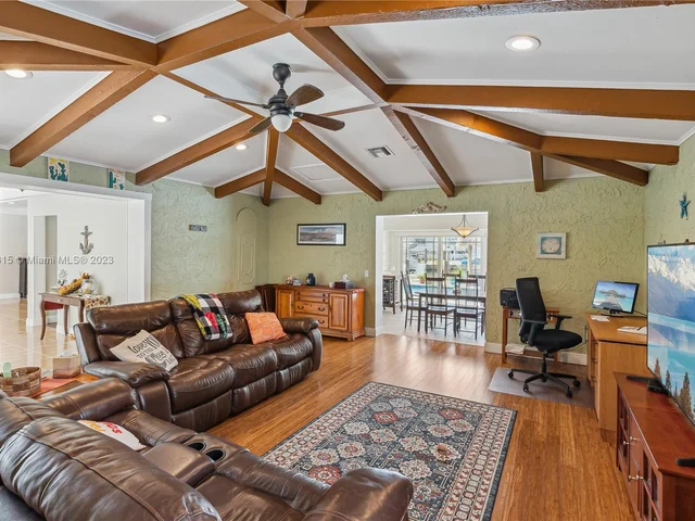 13040 Coronado Dr, North Miami FL 33181