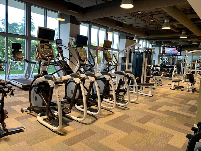 16385 Biscayne Blvd # 1806, North Miami Beach FL 33160