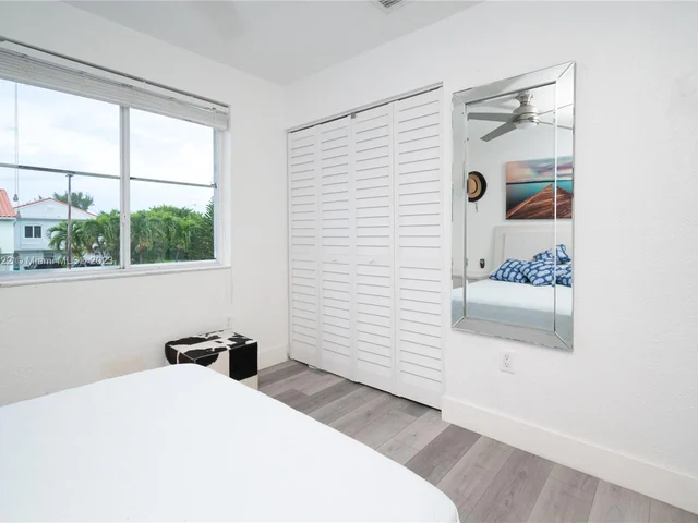 1187 NW 123rd Pl # 204, Miami FL 33182