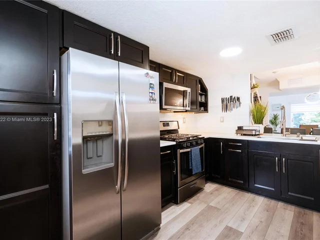 1187 NW 123rd Pl # 204, Miami FL 33182