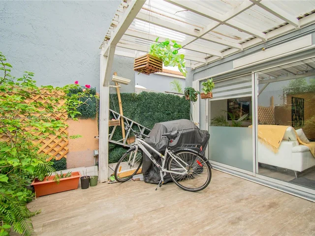 1187 NW 123rd Pl # 204, Miami FL 33182