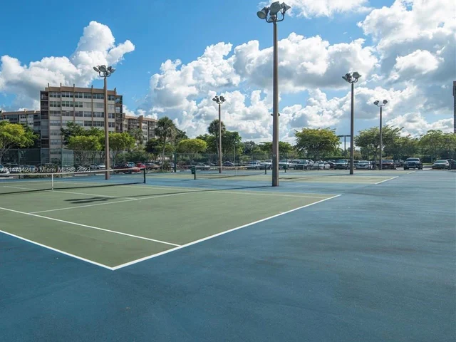 1100 Saint Charles Pl # 217, Pembroke Pines FL 33026