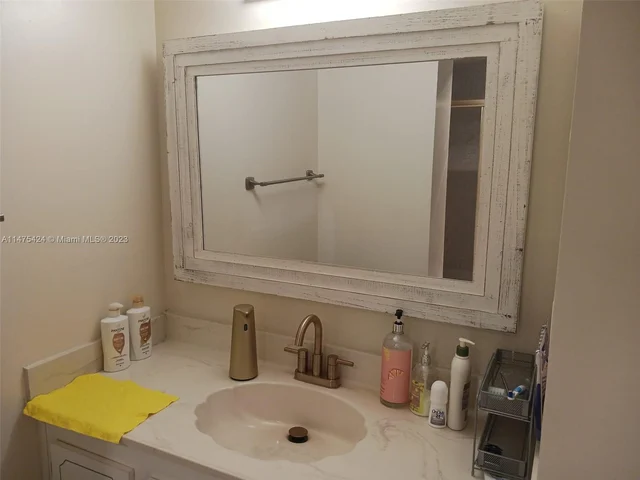 1100 Saint Charles Pl # 217, Pembroke Pines FL 33026