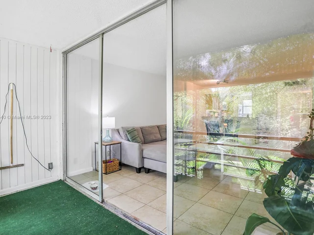 101 Royal Park Dr # 2C, Oakland Park FL 33309