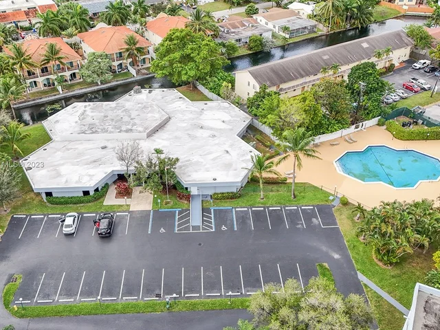 101 Royal Park Dr # 2C, Oakland Park FL 33309