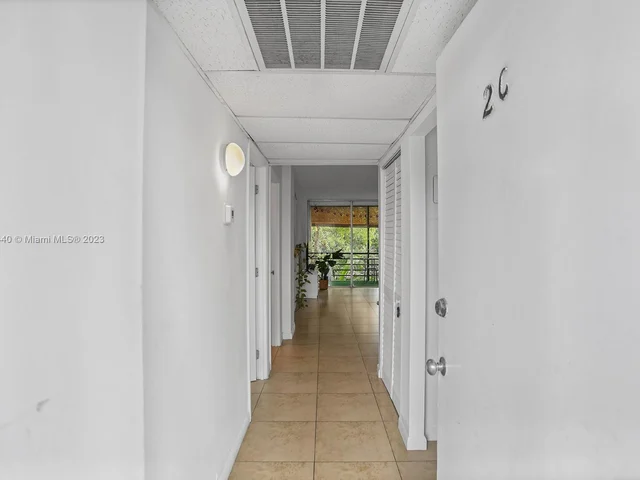 101 Royal Park Dr # 2C, Oakland Park FL 33309