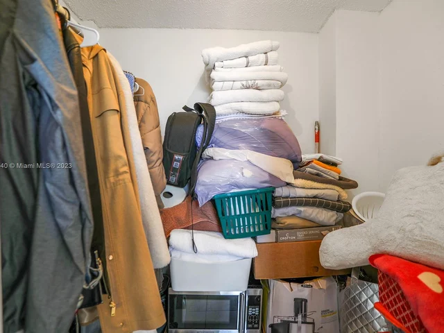 101 Royal Park Dr # 2C, Oakland Park FL 33309