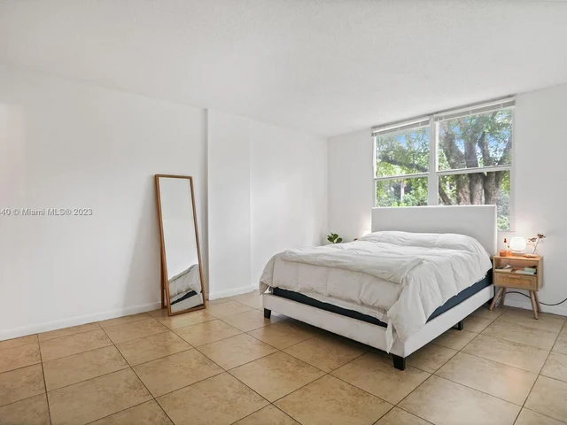 101 Royal Park Dr # 2C, Oakland Park FL 33309