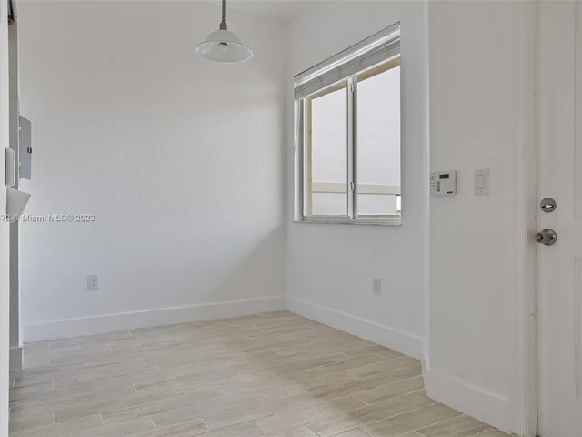 3600 Oaks Clubhouse Dr # 509, Pompano Beach FL 33069