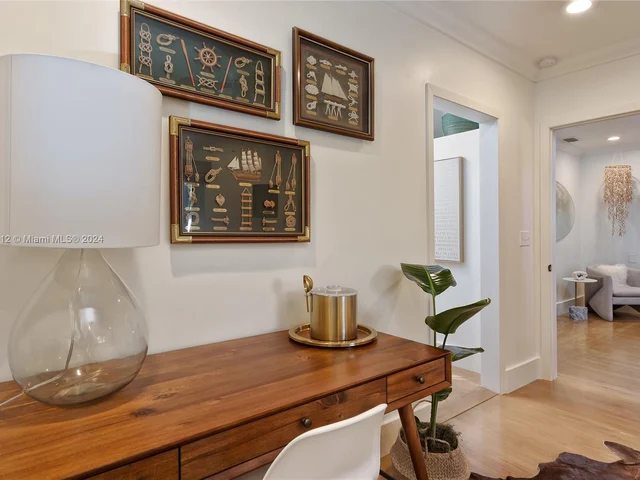 884 NE 88th St, Miami FL 33138