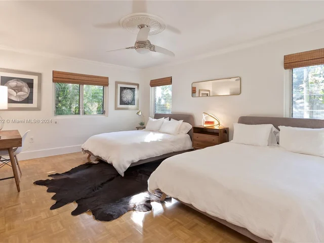 884 NE 88th St, Miami FL 33138