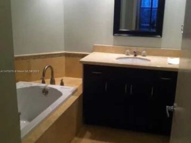 1717 N BAYSHORE DR # 1449, Miami FL 33132