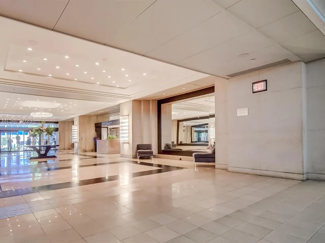 1717 N BAYSHORE DR # 1449, Miami FL 33132