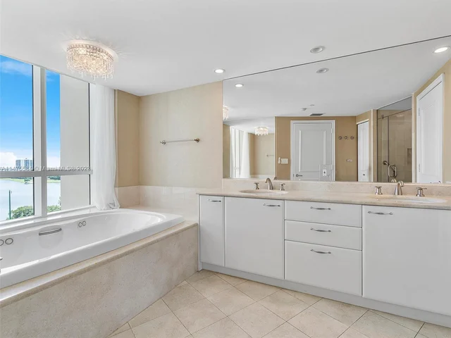 20155 NE 38th Ct # 1005, Aventura FL 33180