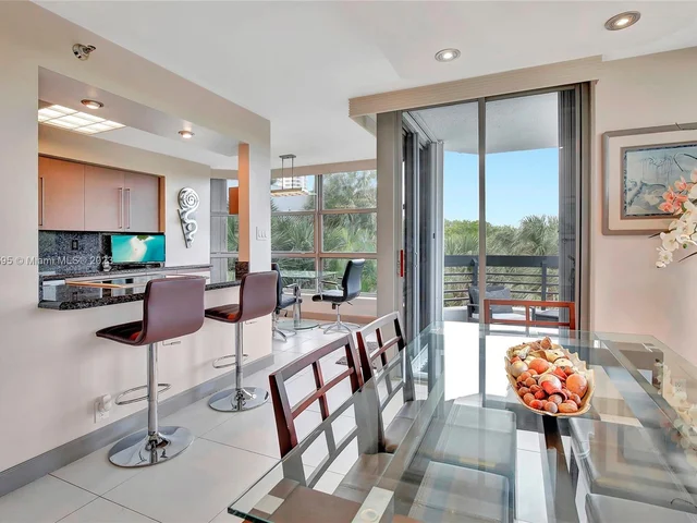 3500 Mystic Pointe Dr # 304, Aventura FL 33180