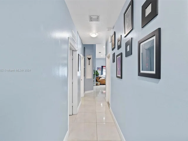 3281 NE 11th Dr, Homestead FL 33033