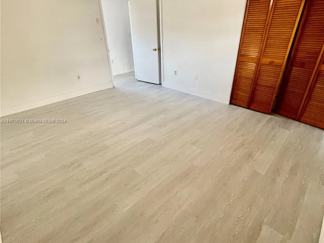 5200 SW 4th St, Miami FL 33134