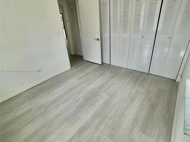 5200 SW 4th St, Miami FL 33134